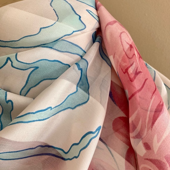Floral spring silk scarf. - Picture 4 of 11
